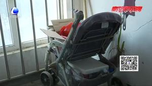 電動(dòng)車隨意停放有隱憂 小區(qū)業(yè)主期盼盡快規(guī)范