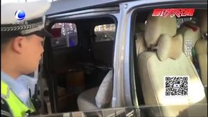 客運(yùn)迎來(lái)高峰 出行勿超員