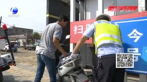 無(wú)證司機(jī)駕駛無(wú)手續(xù)摩托車(chē)被查處