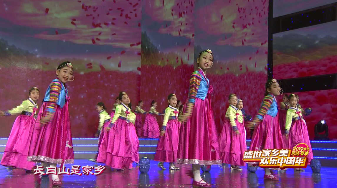 2019網(wǎng)絡(luò)春晚——《頂水小姑娘》