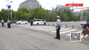 交警部門全力保障“5·18”經(jīng)洽會(huì)交通秩序