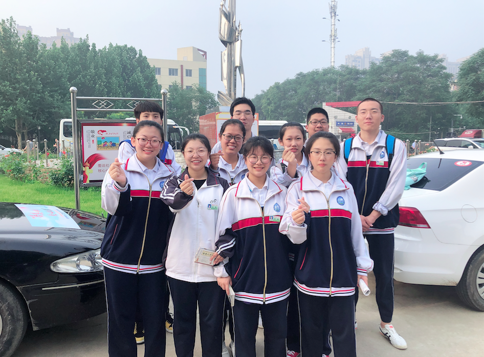 綠絲帶再集結(jié) 6月送考路 廊坊廣播電視臺(tái)“善美廊坊·愛(ài)心送考” 我們一起再出發(fā)