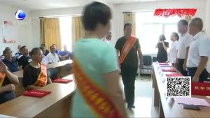 金星道社區(qū)舉辦慶“八一”退役軍人表彰慰問活動(dòng)