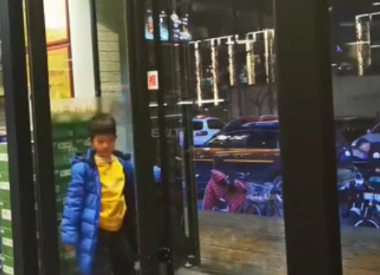 《今晚》傳：為小朋友點贊