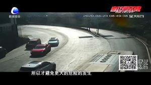 零距離·交通：騎行滑板車(chē)上路 交警提醒出行安全