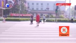 教育與處罰并重 市交警二大隊(duì)開展非機(jī)動(dòng)車違法集中整治