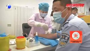 溫暖一座城 交警愛心獻(xiàn)血為生命接力