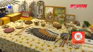 “瞧，阿綠”風(fēng)箏藝術(shù)展 傳統(tǒng)與當(dāng)代的碰撞