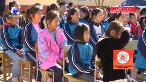 “一盔一帶”交通安全進校園 交警一大隊走進大屯村回民小學(xué)