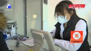 零距離·關(guān)注：近視眼手術(shù) 您了解嗎？